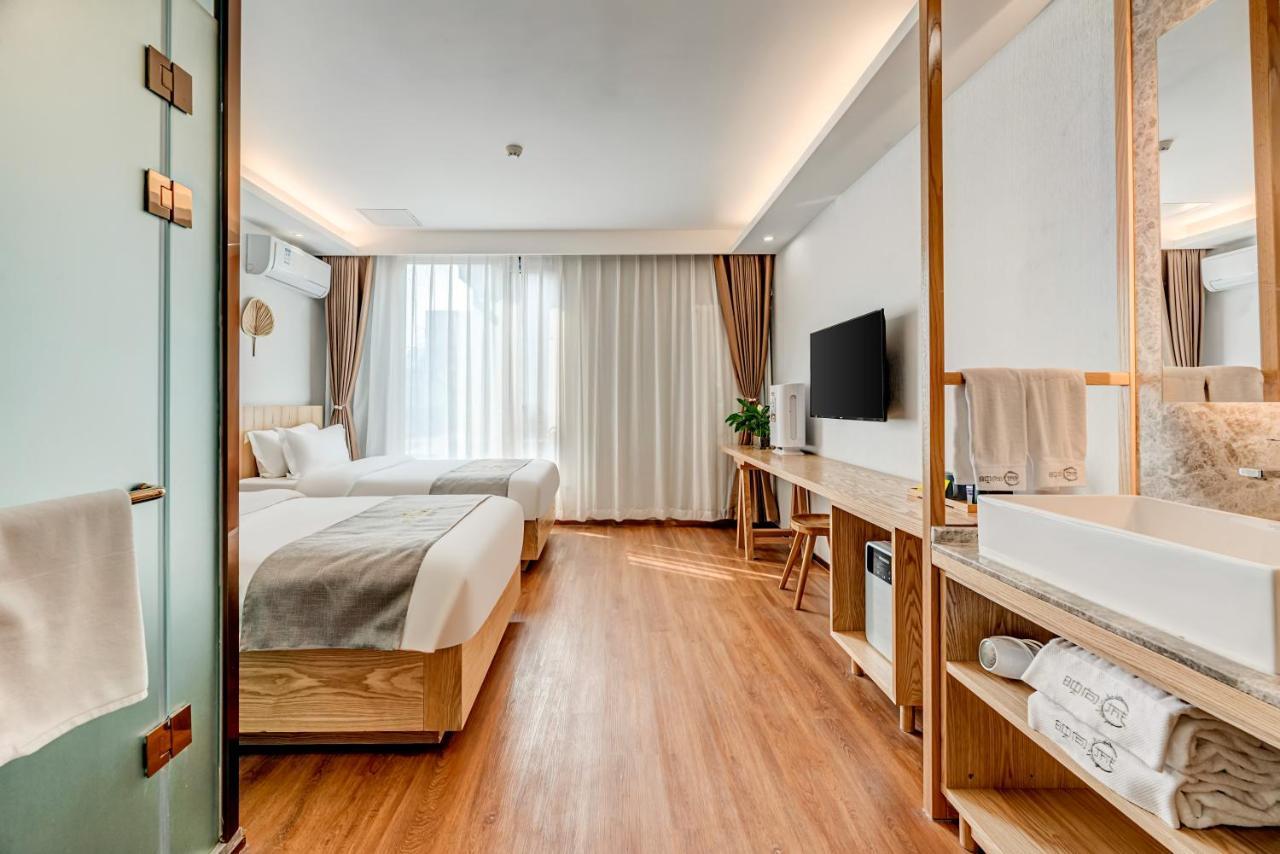 Happy Dragon Saga Hotel With Terrace-- Free Wifi With Fluent English Speaking,Tourist Ticket Service&Food Recommendation,Near Tian'Anmen Forbidden City,Wangfujing Walking Street,Easy To Get Any Tour Sights By Metro Beijing Exterior photo