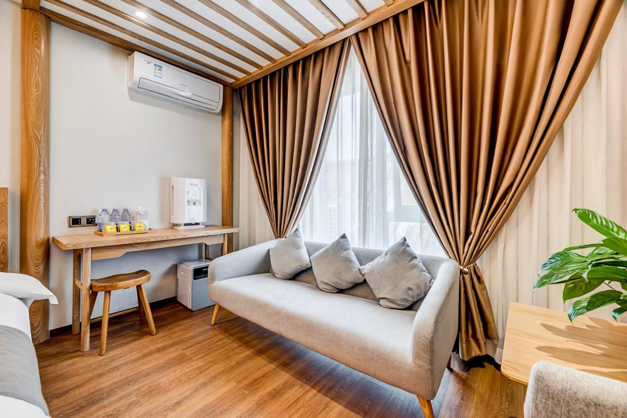 Happy Dragon Saga Hotel With Terrace-- Free Wifi With Fluent English Speaking,Tourist Ticket Service&Food Recommendation,Near Tian'Anmen Forbidden City,Wangfujing Walking Street,Easy To Get Any Tour Sights By Metro Beijing Exterior photo