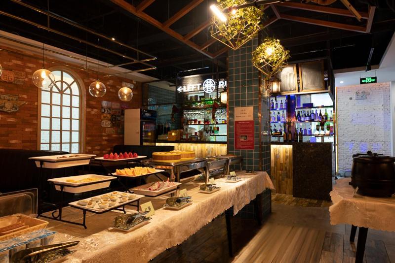 Happy Dragon Saga Hotel With Terrace-- Free Wifi With Fluent English Speaking,Tourist Ticket Service&Food Recommendation,Near Tian'Anmen Forbidden City,Wangfujing Walking Street,Easy To Get Any Tour Sights By Metro Beijing Exterior photo