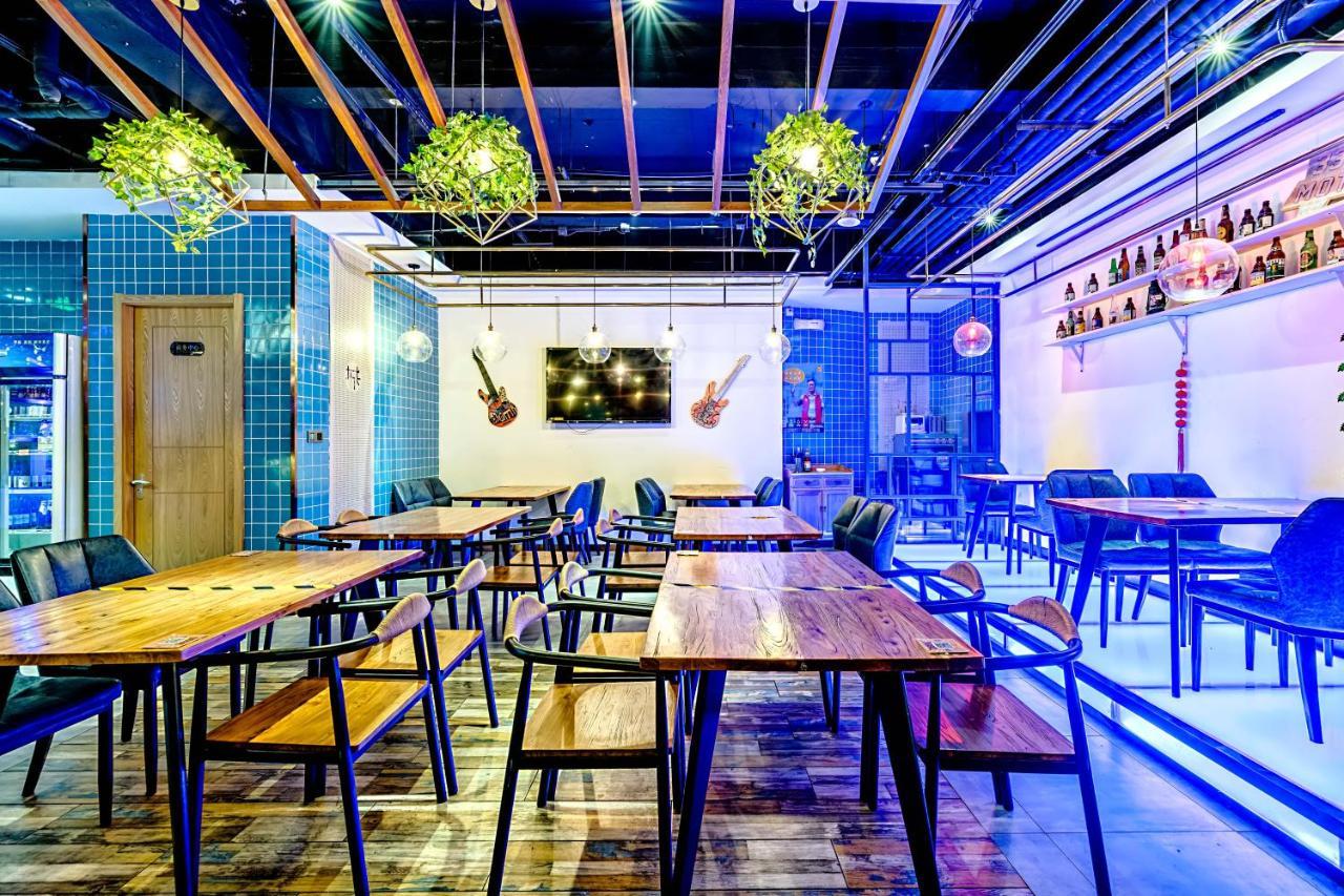 Happy Dragon Saga Hotel With Terrace-- Free Wifi With Fluent English Speaking,Tourist Ticket Service&Food Recommendation,Near Tian'Anmen Forbidden City,Wangfujing Walking Street,Easy To Get Any Tour Sights By Metro Beijing Exterior photo